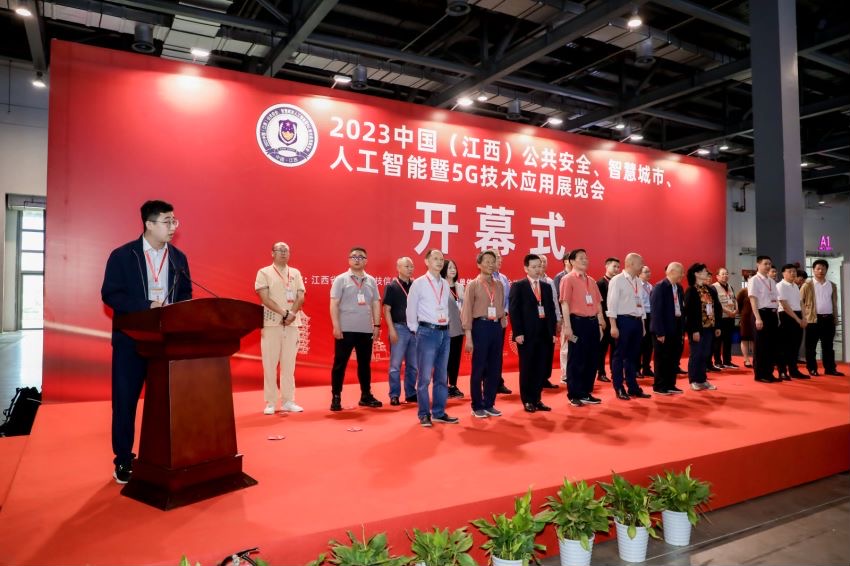 赵博思.jpg