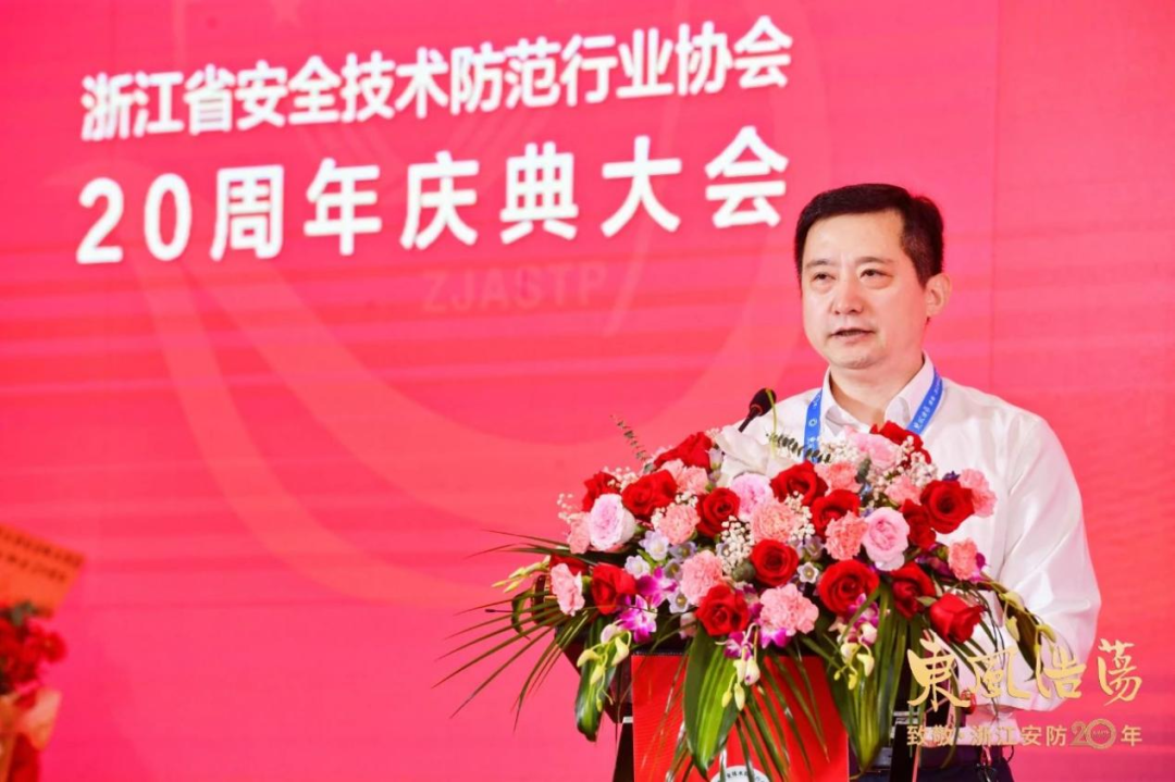 王楠.png