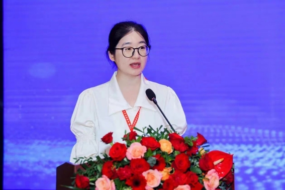1719903975854981.jpg 程莎莎_副本.jpg
