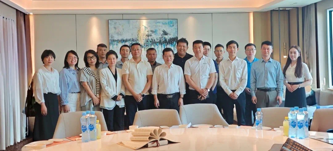座谈.jpg